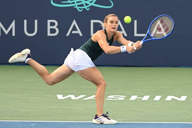 July 23, 2025, Washington, D.C, U.S: MARIA SAKKARI hits a backhand during her match against Emma Navaro at the Rock Creek Tennis Center. Washington U.S - ZUMAg196 20250723_zap_g196_031 Copyright: xKylexGustafsonx