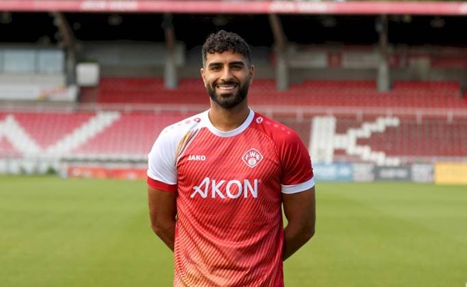 24 07 2025, Regionalliga Bayern, FC Wuerzburger Kickers, Regionalliga Bayern, Portraettermin 2025 2026 v li Ebrahim Fahrahnak FC Wuerzburger Kickers , single picture, portrait, portrait format Wuerzburg AKON ARENA Bayern Germany