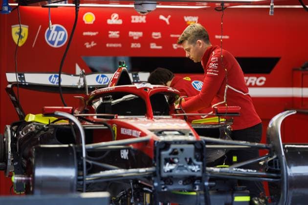 Mechanics working on the car in the Ferrari garage, Belgian Grand Prix, Motorsport, Formula 1, 2025 season, 24 07 2025 Belgian Grand Prix, Motorsport, Formula 1, 2025 season, 24 07 2025 Copyright: xEibner-Pressefoto AlexanderxNeisx EP_ANS