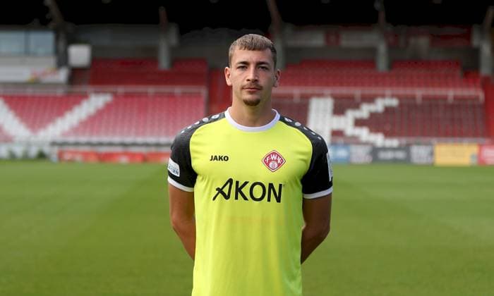 24 07 2025, Regionalliga Bayern, FC Wuerzburger Kickers, Regionalliga Bayern, Portraettermin 2025 2026 v li Nick Guttenberger FC Wuerzburger Kickers , single picture, portrait, landscape format Wuerzburg AKON ARENA Bayern Germany