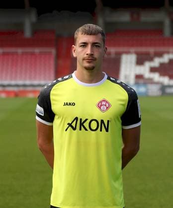 24 07 2025, Regionalliga Bayern, FC Wuerzburger Kickers, Regionalliga Bayern, Portraettermin 2025 2026 v li Nick Guttenberger FC Wuerzburger Kickers , single picture, portrait, portrait format Wuerzburg AKON ARENA Bayern Germany