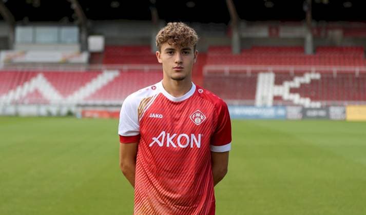 24 07 2025, Regionalliga Bayern, FC Wuerzburger Kickers, Regionalliga Bayern, Portraettermin 2025 2026 v li Tiago de Moura Moraes FC Wuerzburger Kickers , single picture, portrait, landscape format Wuerzburg AKON ARENA Bayern Germany