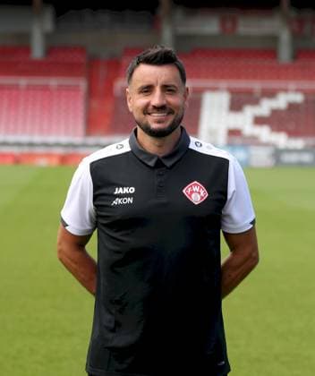 24 07 2025, Regionalliga Bayern, FC Wuerzburger Kickers, Regionalliga Bayern, Portraettermin 2025 2026 v li fitness trainer Alban Ramaj FC Wuerzburger Kickers , single picture, portrait, portrait format Wuerzburg AKON ARENA Bayern Germany