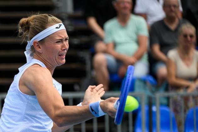 Czech tennis player Marie Bouzkova playes against Ann Li of USA at the WTA, Tennis Damen Livesport Prague Open 2025 on the courts of TK Sparta Prague, in Prague, Czech Republic, on July 24, 2025. (CTKxPhoto MichalxKamaryt) CTKPhotoP2025072404352  CTKPhotoP2025072404352