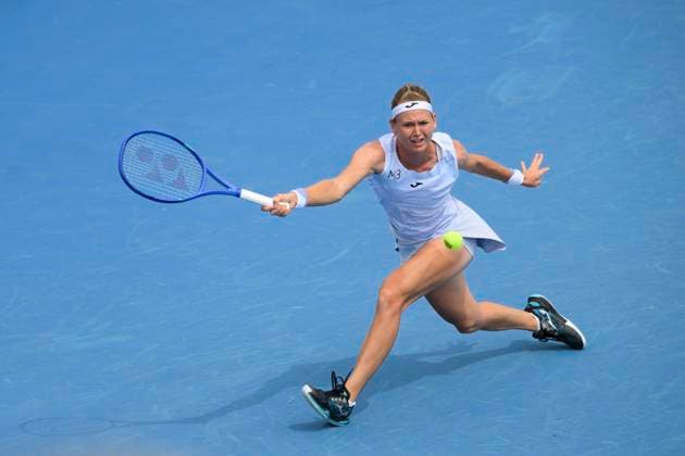 Czech tennis player Marie Bouzkova playes against Ann Li of USA at the WTA, Tennis Damen Livesport Prague Open 2025 on the courts of TK Sparta Prague, in Prague, Czech Republic, on July 24, 2025. (CTKxPhoto MichalxKamaryt) CTKPhotoP2025072404356  CTKPhotoP2025072404356