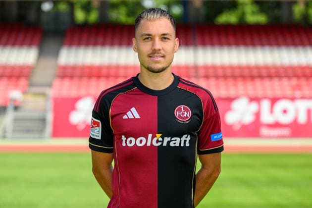 23 07 2025 1 FC Nuremberg FCN Club 2 Football Bundesliga BL Season 2025 2026 Photo appointment Portrait appointment Presentation Press appointment Single photo Single photo Portrait Portrait Headshot Julian Justvan 10, 1 FC Nuremberg FCN