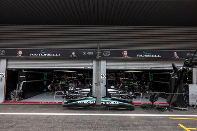 Formula 1 Moët & Chandon Belgian Grand Prix 2025 Alexis Perrin OVERTAKE MAXPPP - Stavelot 24 07 2025 Mercedes AMG Petronas pitlane box illustration at the Formula 1 Moët & Chandon Belgian Grand Prix 2025, the 13th round of the 2025 FIA Formula 1 World Championship, WM, Weltmeisterschaft at the Circuit de Spa-Francorchamps in Stavelot, Belgium, from July 24 to 27, 2025 Stavelot Belgium  Copyright: xOVERTAKE MAXPPPxAlexisxPerrinx OVT202507249630 OVT202507249630