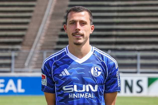 24 07 2025, Football, 2 Bundesliga, Season 2025 2026, FC Schalke 04, Ron Schallenberg FC Schalke 04 Gelsenkirchen Parkstadion NRW Germany xRHR FOTO TRx Copyright: TimxRehbein RHR-FOTOx RHR-FOTO TR