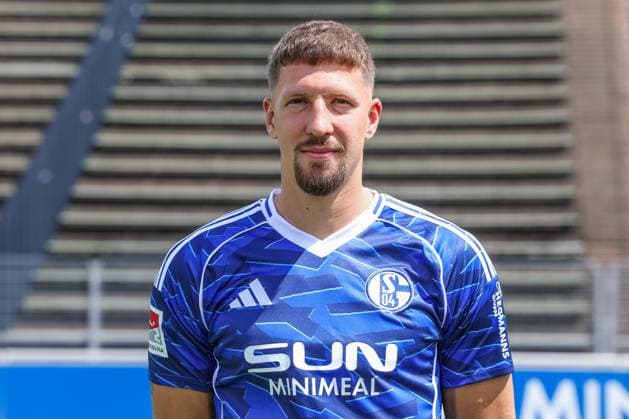 24 07 2025, Football, 2 Bundesliga, Season 2025 2026, FC Schalke 04, Janik Bachmann FC Schalke 04 Gelsenkirchen Parkstadion NRW Germany xRHR FOTO TRx Copyright: TimxRehbein RHR-FOTOx RHR-FOTO TR