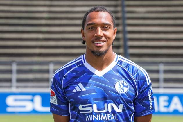 24 07 2025, Football, 2 Bundesliga, Season 2025 2026, FC Schalke 04, Anton Donkor FC Schalke 04 Gelsenkirchen Parkstadion NRW Germany xRHR PHOTO TRx Copyright: TimxRehbein RHR-FOTOx RHR-FOTO TR