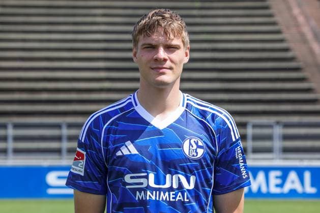 24 07 2025, Football, 2 Bundesliga, Season 2025 2026, FC Schalke 04, Emil Hojlund Hojlund FC Schalke 04 Gelsenkirchen Parkstadion NRW Germany xRHR PHOTO TRx Copyright: TimxRehbein RHR-FOTOx RHR-FOTO TR