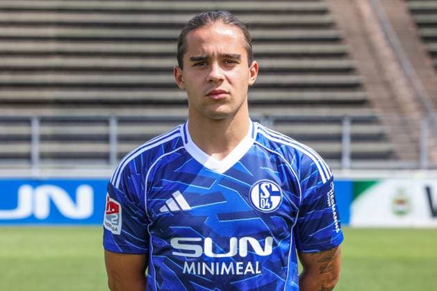 24 07 2025, Football, 2 Bundesliga, Season 2025 2026, FC Schalke 04, Mauro Zalazar FC Schalke 04 Gelsenkirchen Parkstadion NRW Germany xRHR FOTO TRx Copyright: TimxRehbein RHR-FOTOx RHR-FOTO TR