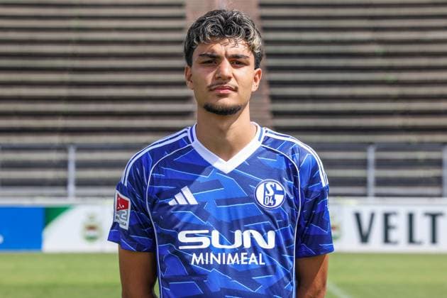 24 07 2025, Football, 2 Bundesliga, Season 2025 2026, FC Schalke 04, Mertcan Ayhan FC Schalke 04 Gelsenkirchen Parkstadion NRW Germany xRHR FOTO TRx Copyright: TimxRehbein RHR-FOTOx RHR-FOTO TR