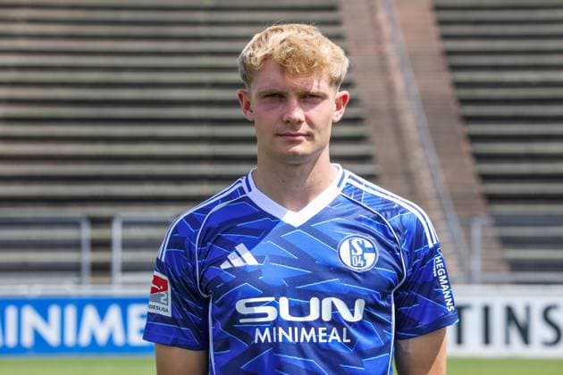 24 07 2025, Football, 2 Bundesliga, Season 2025 2026, FC Schalke 04, Peter Remmert FC Schalke 04 Gelsenkirchen Parkstadion NRW Germany xRHR FOTO TRx Copyright: TimxRehbein RHR-FOTOx RHR-FOTO TR