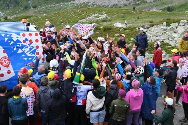 Tour de France 2025 Stage 18 COURCHEVEL COL DE LA LOZE, FRANCE - JULY 24 : illustration picture publicity caravan during stage 18 of the 112th edition of Tour de France an UCI World Tour 2.UWT cycling road race stage for Men Elite of 171 km with start in Vif and finish in Courchevel Col de la Loze on July 24, 2025 in Courchevel Col de la Loze, France, 24 07 2025 ( Motordriver Kenny Verfaillie - Courchevel Col de la Loze France  Copyright: xVincentxKalutx