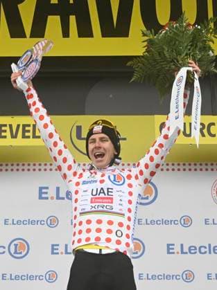 Tour de France 2025 Stage 18 COURCHEVEL COL DE LA LOZE, FRANCE - JULY 24 : Pogacar Tadej (SLO) of UAE Team Emirates pictured with the polka dot jersey during the podium ceremony of stage 18 of the 112th edition of Tour de France an UCI World Tour 2.UWT cycling road race stage for Men Elite of 171 km with start in Vif and finish in Courchevel Col de la Loze on July 24, 2025 in Courchevel Col de la Loze, France, 24 07 2025 ( Motordriver Kenny Verfaillie - Courchevel Col de la Loze France  Copyright: xJanxDexMeuleneirx
