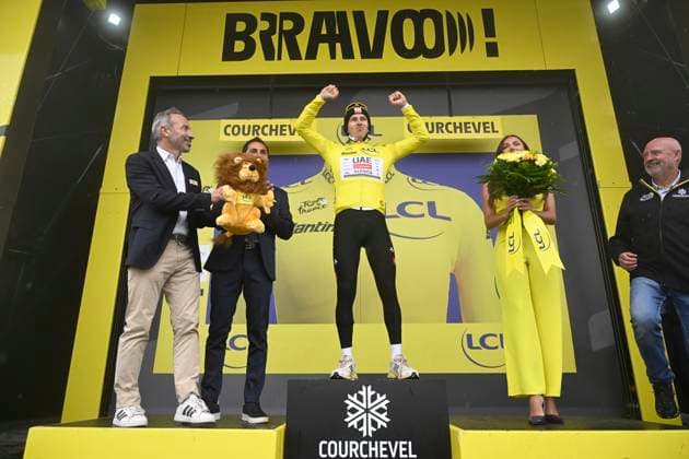 Tour de France 2025 Stage 18 COURCHEVEL COL DE LA LOZE, FRANCE - JULY 24 : Pogacar Tadej (SLO) of UAE Team Emirates pictured with the yellow jersey during the podium ceremony of stage 18 of the 112th edition of Tour de France an UCI World Tour 2.UWT cycling road race stage for Men Elite of 171 km with start in Vif and finish in Courchevel Col de la Loze on July 24, 2025 in Courchevel Col de la Loze, France, 24 07 2025 ( Motordriver Kenny Verfaillie - Courchevel Col de la Loze France  Copyright: xVincentxKalutx