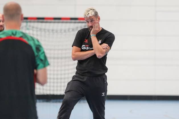 24 07 2025, xgox, Handball Daikin HBL SC Magdeburg training kick-off 2025 season 26 emspor, f l Bennet Wiegert Magdeburg, Coach Magdeburg