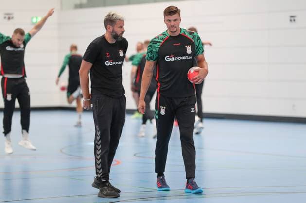 24 07 2025, xgox, Handball Daikin HBL SC Magdeburg training kick-off 2025 season 26 emspor, f l Bennet Wiegert Magdeburg, coach and Sergey Hernandez Ferrer Magdeburg, 1 Magdeburg