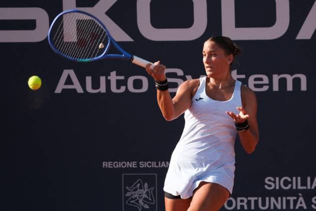 TENNIS - Internazionali di Tennis - 36° Palermo Ladies Open Panna Udvardy in action against Renata Jamrichova during the 36th Palermo Ladies Open at Country Time Club during 36Â° Palermo Ladies Open, International Tennis match in Palermo, Italy, July 24 2025 Palermo Italy  Copyright: xIPAxSport ABACAx