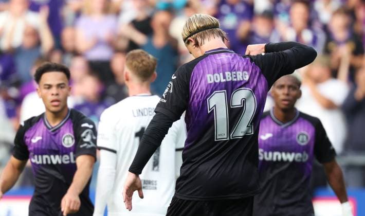 Anderlecht s Kasper Dolberg Rasmussen celebrates after scoring during a soccer game between Belgian soccer team RSC Anderlecht and the swedisch soccer team BK Hacken, in Anderlecht, Thursday 24 July 2025, in the second qualifying round (1st leg) of the 2025-2026 UEFA Europa League. VIRGINIExLEFOUR  x129948522x