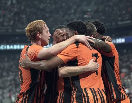 Besiktas v Shakhtar Donetsk - UEFA Europa League ISTANBUL, TURKIYE - JULY 24: Shakhtar Donetsk player Eguinaldo (7) celebrates after scoring a goal during the UEFA Europa League second qualifying round first leg match against Besiktas at Tupras Stadium in Istanbul, Turkiye, on July 24, 2025. Esra Bilgin Anadolu Istanbul Turkey. Editorial use only. Please get in touch for any other usage.  Copyright: x2025xAnadoluxEsraxBilginx