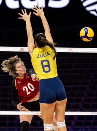 FIVB Women?s Nations League - Brasil vs Germany Lena Kindermann, Julia Gambatto Kudiess during the FIVB Women?s Nations League Finals match between Brasil and Germany in Lodz, Poland on July 24, 2025. Lodz Poland  Copyright: xFotoxOlimpikx originalFilename:jastrzebowski-fivbwome250724_npjYB.jpg
