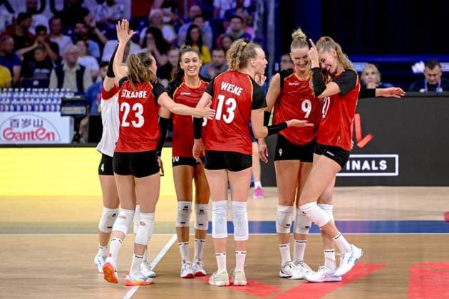 LODZ 24.07.2025 SIATKOWKA KOBIET LIGA NARODOW 2025 - MECZ CWIERCFINALOWY: BRAZYLIA - NIEMCY --- WOMENS VOLLEYBALL NATIONS LEAGUE 2025 FINALS - QUARTERFINAL MATCH IN LODZ: BRAZIL - GERMANY N Z SARAH STRAUBE EMILIA WESKE LINA ALSMEIER REPREZENTACJA NIEMIEC TEAM GERMANY FOT. PAWEL PIOTROWSKI 400MM.PL NEWSPIX.PL --- newspix.pl 
