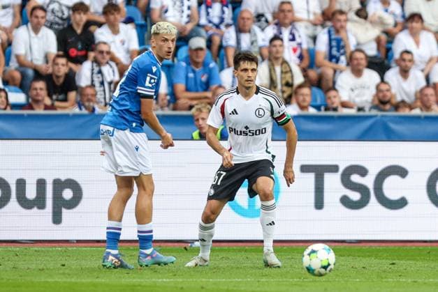 24.07.2025 OSTRAWA MECZ II RUNDY ELIMINACJI LIGI EUROPY BANIK OSTRAWA - LEGIA WARSZAWA --- FOOTBALL MATCH SECOND ROUND QUALIFICATIONS UEFA EUROPA LEAGUE BANIK OSTRAVA - LEGIA WARSZAWA NZ. TOMAS RIGO BARTOSZ KAPUSTKA FOT. LUKASZ JURGA ARENA AKCJI NEWSPIX.PL --- newspix.pl 