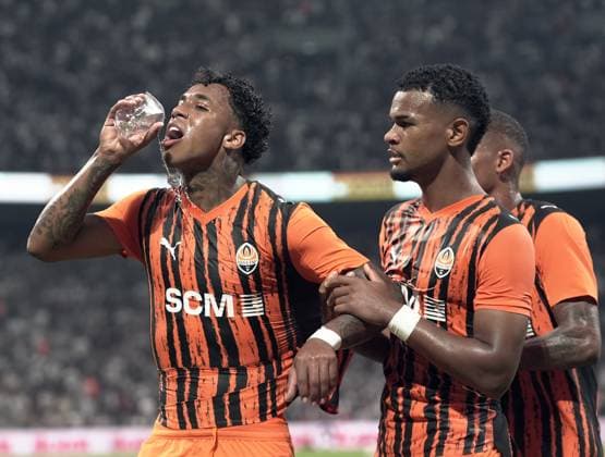 Besiktas v Shakhtar Donetsk - UEFA Europa League ISTANBUL, TURKIYE - JULY 24: Shakhtar Donetsk player Kevin (11) celebrates after scoring a goal during the UEFA Europa League second qualifying round first leg match against Besiktas at Tupras Stadium in Istanbul, Turkiye, on July 24, 2025. Esra Bilgin Anadolu Istanbul Turkey. Editorial use only. Please get in touch for any other usage.  Copyright: x2025xAnadoluxEsraxBilginx
