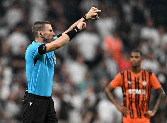 Besiktas v Shakhtar Donetsk - UEFA Europa League ISTANBUL, TURKIYE - JULY 24: The referee Georgi Kabakov leads the UEFA Europa League second qualifying round first leg match against Shakhtar Donetsk at Tupras Stadium in Istanbul, Turkiye, on July 24, 2025. Ali Atmaca Anadolu Istanbul Turkey. Editorial use only. Please get in touch for any other usage.  Copyright: x2025xAnadoluxAlixAtmacax