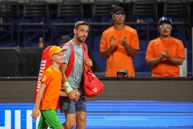 Umag, Croatia, 240725. 35th Plava Laguna Croatia Open Umag. Quarterfinal tennis match between Bosnian Damir Dzumhur and Frenchman Titouan Droguet. Photo: Goran Sebelic CROPIX Copyright: xxGoranxSebelicx dzumhur_droguet01-240725