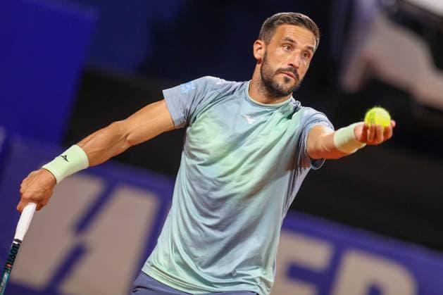 Umag, Croatia, 240725. 35th Plava Laguna Croatia Open Umag. Quarterfinal tennis match between Bosnian Damir Dzumhur and Frenchman Titouan Droguet. Photo: Goran Sebelic CROPIX Copyright: xxGoranxSebelicx dzumhur_droguet07-240725