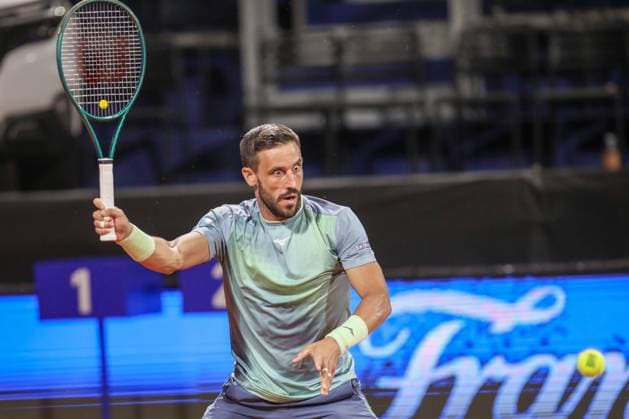 Umag, Croatia, 240725. 35th Plava Laguna Croatia Open Umag. Quarterfinal tennis match between Bosnian Damir Dzumhur and Frenchman Titouan Droguet. Photo: Goran Sebelic CROPIX Copyright: xxGoranxSebelicx dzumhur_droguet13-240725