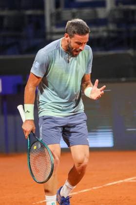Umag, Croatia, 240725. 35th Plava Laguna Croatia Open Umag. Quarterfinal tennis match between Bosnian Damir Dzumhur and Frenchman Titouan Droguet. Photo: Goran Sebelic CROPIX Copyright: xxGoranxSebelicx dzumhur_droguet26-240725