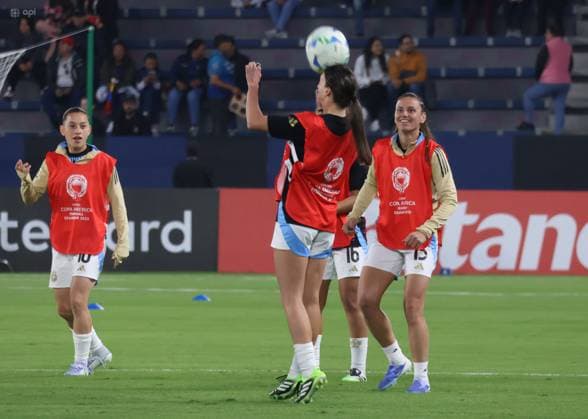 COPA AMERICA FEMENINA ECUADOR VS ARGENTINA July 24, 2025 Meeting between Ecuador VS Argentina for Copa America Femenina at the Banco Guayaquil stadium QUITO PICHINCHA ECUADOR Copyright: xHENRYxLAPOx