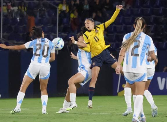 COPA AMERICA FEMENINA ECUADOR VS ARGENTINA July 24, 2025 Meeting between Ecuador VS Argentina for Copa America Femenina at the Banco Guayaquil stadium QUITO PICHINCHA ECUADOR Copyright: xHENRYxLAPOx