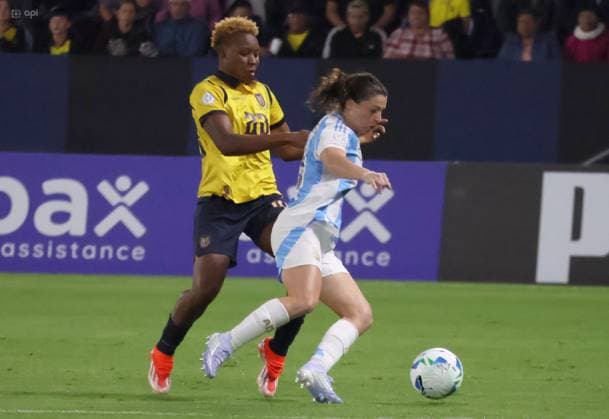 COPA AMERICA FEMENINA ECUADOR VS ARGENTINA July 24, 2025 Meeting between Ecuador VS Argentina for Copa America Femenina at the Banco Guayaquil stadium QUITO PICHINCHA ECUADOR Copyright: xHENRYxLAPOx