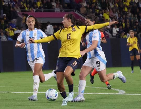 COPA AMERICA FEMENINA ECUADOR VS ARGENTINA July 24, 2025 Meeting between Ecuador VS Argentina for Copa America Femenina at the Banco Guayaquil stadium QUITO PICHINCHA ECUADOR Copyright: xHENRYxLAPOx