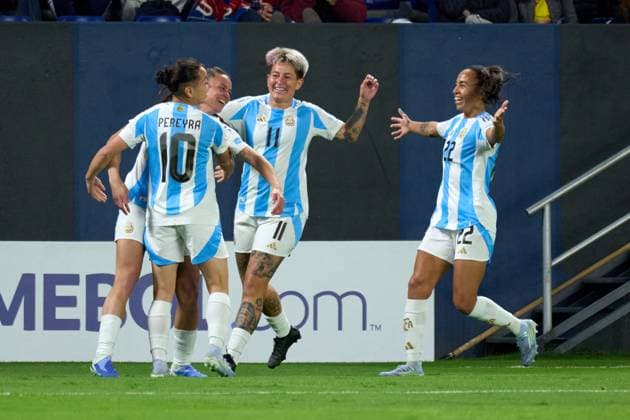 Florencia Bonsegundo of Argentina celebrates her goal with teammates during the defining Group B match of Copa America Feminina between Argentina and Ecuador at Complejo Independiente del Valle on July 24, 2025 in Quito, Ecuador (Photo by Camilla Stolen, Imago) Quito Ecuador Copyright: xCamillaxStolenx L1250746