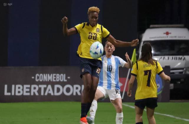 COPA AMERICA FEMENINA ECUADOR VS ARGENTINA July 24, 2025 Meeting between Ecuador VS Argentina for Copa America Femenina at the Banco Guayaquil stadium QUITO PICHINCHA ECUADOR Copyright: xHENRYxLAPOx