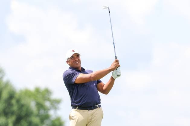 July 24th, 2025: Jhonattan Vegas of Venezuela hits his shot on the fourth tee during the first round of the 3M Open 2025 at TPC Twin Cities on July 24, 2025 in Blaine, Minnesota. -CSM Blaine USA - ZUMAc04_ 20250724_zma_c04_241 Copyright: xStevenxGarciax