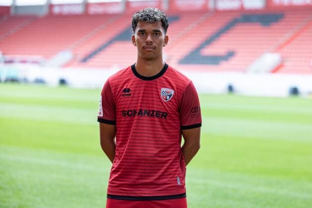 FC Ingolstadt 04 3 Liga, Porträttermin 2025 2026, Yann Sturm 7, FCI 3 Liga FC Ingolstadt 04 season 2025 2026