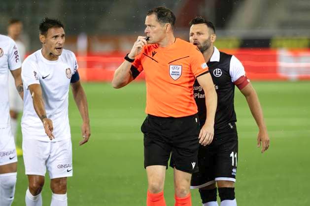 F l n r Camora, CFR, referee Darren England, ENG, Renato Steffen, FCL, FC Lugano CFR Cluj, qualifying round UEFA Europa League, football, 24 07 2025