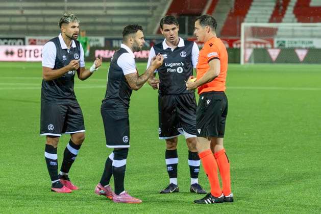 Antonios Papadopoulos, Renato Steffen, Georgios Koutsias, FCL, referee Darren England, ENG, FC Lugano CFR Cluj, qualifying round UEFA Europa League, football, 24 07 2025