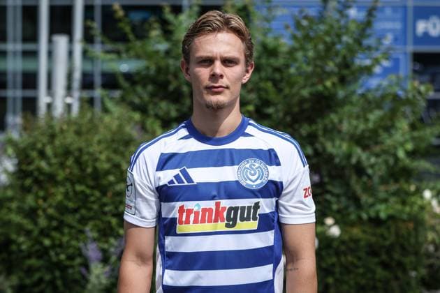 sports, football, 3 league season 2025 2026 team and portrait photo appointment MSV Duisburg 24 07 2025, schauinsland reisen arena Jakob Bookjans MSV Duisburg, 7 Duisburg schauinsland reisen arena Nordrhein Westfalen Germany