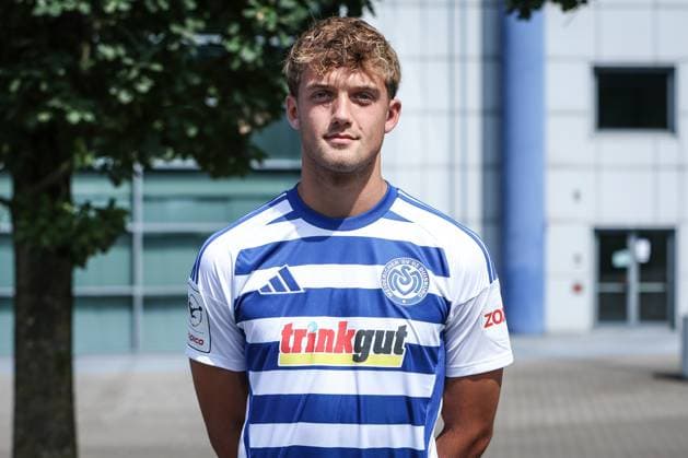 sports, football, 3 league season 2025 2026 team and portrait photo appointment MSV Duisburg 24 07 2025, schauinsland reisen arena Ben Schlicke MSV Duisburg, 40 Duisburg schauinsland reisen arena Nordrhein Westfalen Germany