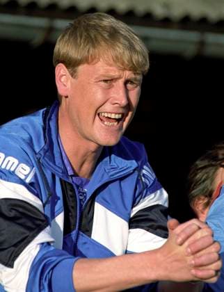 Historical images Oslo 19900429 VIF football Molde 0 1 , 1 division football, Bislett stadium Age Hareide, coach for Molde Football Club, photographed during the match, 29 April 1990 PHOTO Morten Holm NTB NTB OSLO NORWAY NORWAY EDITORIAL USE ONLY  EDITORIAL USE ONLY. RESTRICTED USE FOR BETTING COMPANIES Ref:0240226552st.jpg