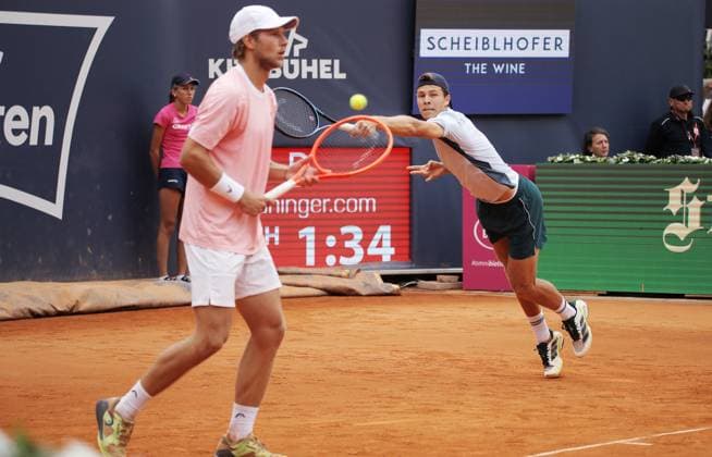 TENNIS - ATP, Tennis Herren Generali Open 2025 KITZBUEHEL,AUSTRIA,25.JUL.25 - TENNIS - ATP World Tour, Generali Open. Image shows Neil Oberleitner (AUT) and Joel Schwaerzler (AUT).  GEPAxpictures xMatthiasxHauer