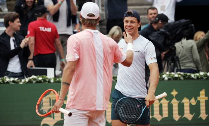 TENNIS - ATP, Tennis Herren Generali Open 2025 KITZBUEHEL,AUSTRIA,25.JUL.25 - TENNIS - ATP World Tour, Generali Open. Image shows the rejoicing of Neil Oberleitner (AUT) and Joel Schwaerzler (AUT).  GEPAxpictures xMatthiasxHauer